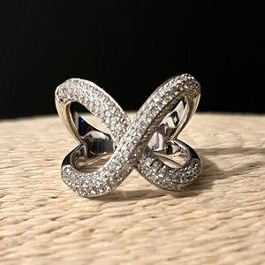 🟣STERLING SILVER & CUBIC ZIRCONIA PRE-LOVED AUTHENTIC DESIGN RING